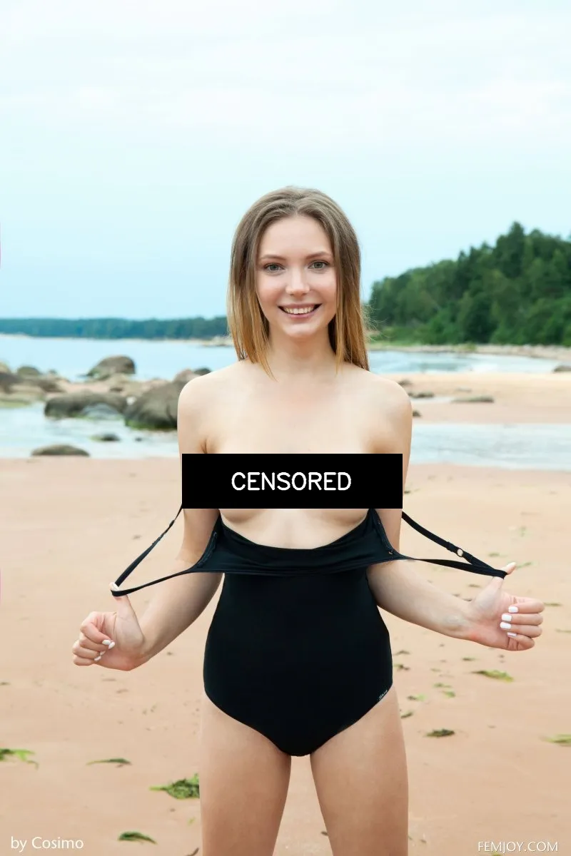 Rimozione vestiti Undress AI automatica